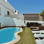 Hostal Blue Surf House Only Surf Corralejo