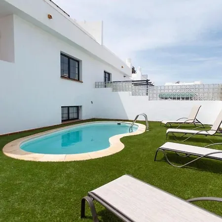 Blueadventure Surf House Albergue *